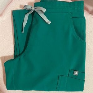 FIGS ❣️Hunter Green❣️Yola Pants XS